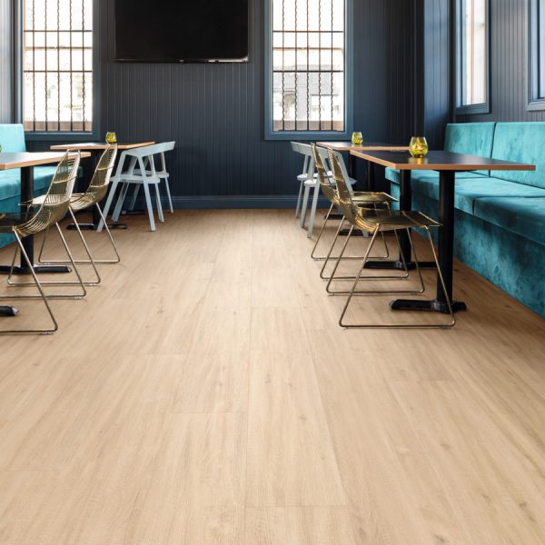 field-oak--llp356--hosp-leis--ls_cm LooseLay Field Oak LLP356 plankar í þjónusturými