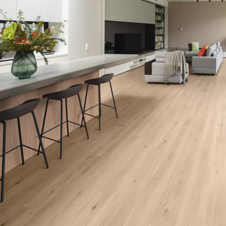 LooseLay Pure Danish Oak LLP357 plankar í opnu rými