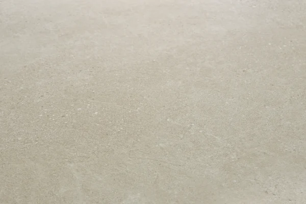 Modee Raw Concrete veggplata – Massi Sand – matt steypuáferð