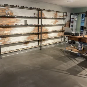 Gólf í gleraugnaverslun í Detmold, unnið með Velosit SL 503 Gólf í gleraugnaverslun í Detmold, unnið með Velosit SL 503
